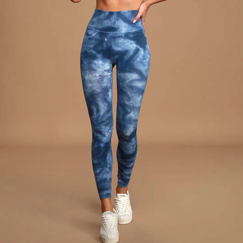 Free people movement good karma blue tie dye high waisted leggings size m/L